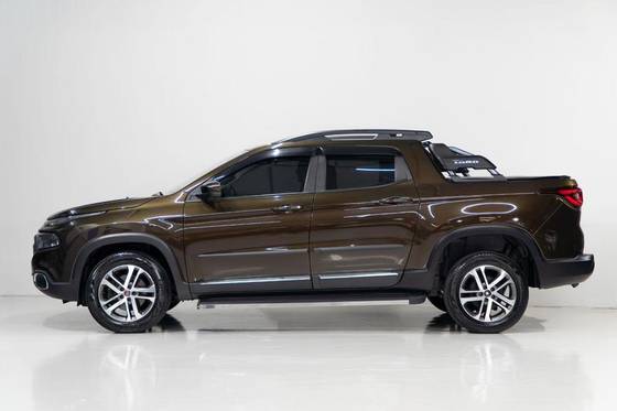 FIAT TORO 1.8 16V EVO FLEX FREEDOM AT6 FIAT TORO 1.8 16V EVO FLEX FREEDOM AT6